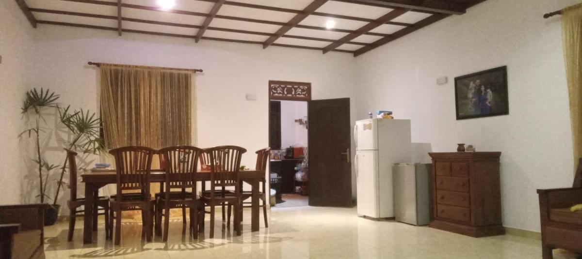River Side Palm Garden - Housity