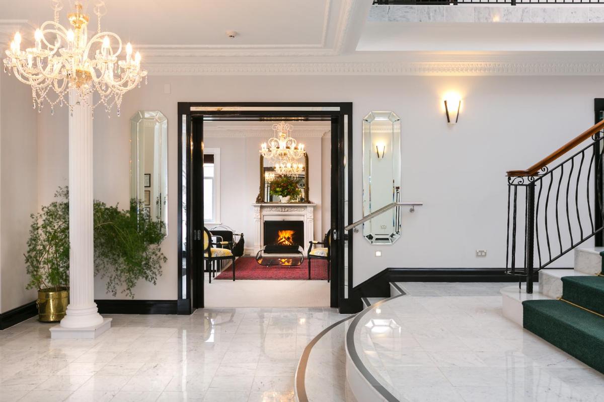 Camp Estate by Larnach Castle - Housity
