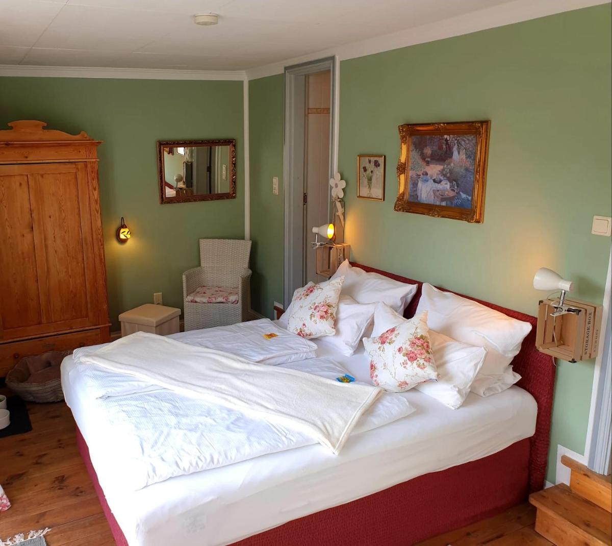 Hotel Bed & Breakfast am Dom - Housity