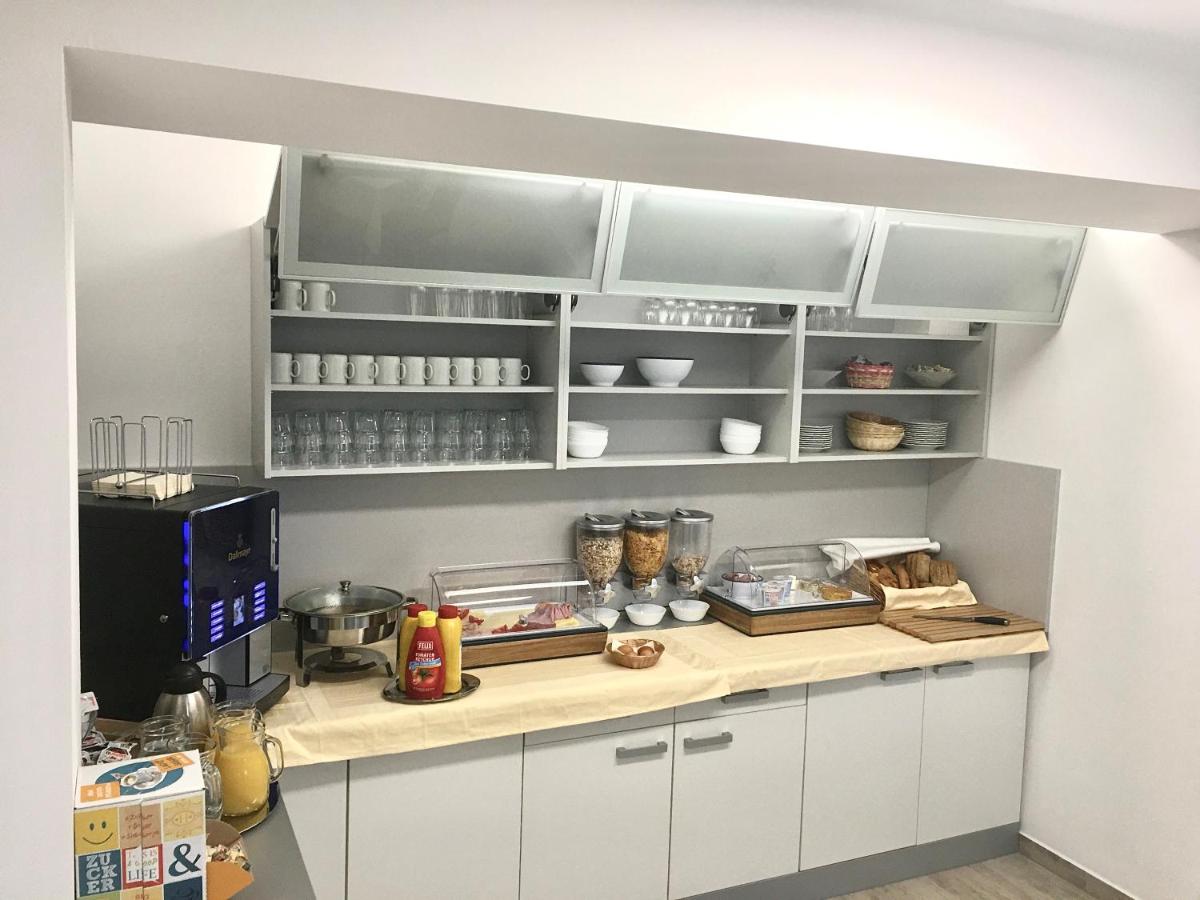 Pension Voesendorf - Housity