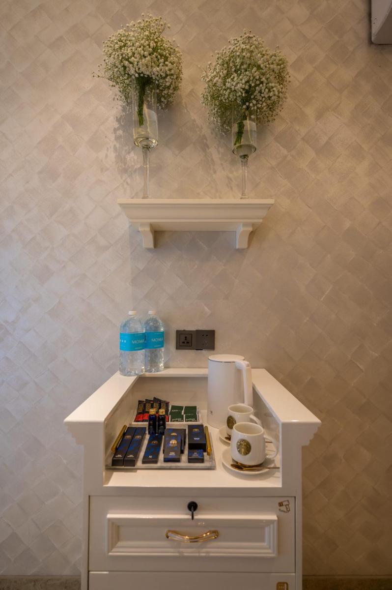 A Residence @ Between Hilton & Cititel Hotel - Hizvo