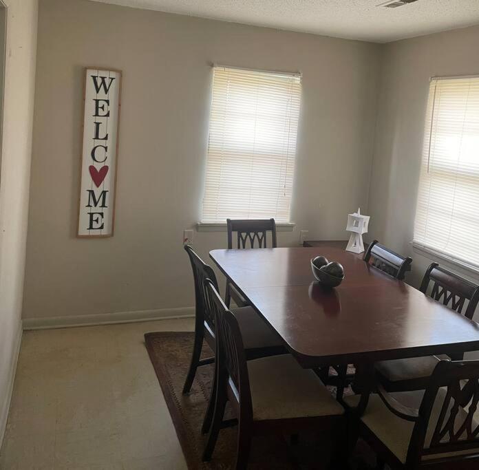 Beautiful Spacious 3 BR brick home for the family - Housity