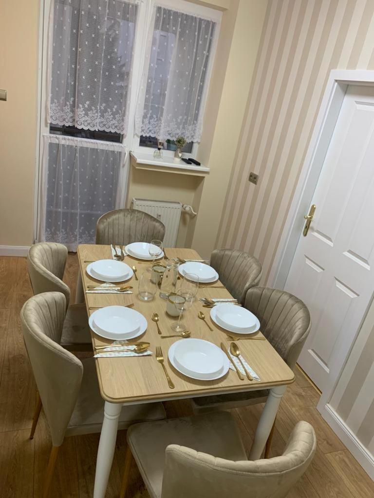 New Oldtown Apartment near St Martin Cathedral - Housity