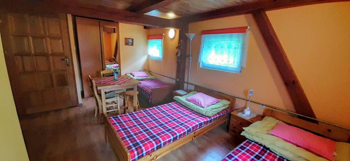 Orzechowy Dworek - Housity