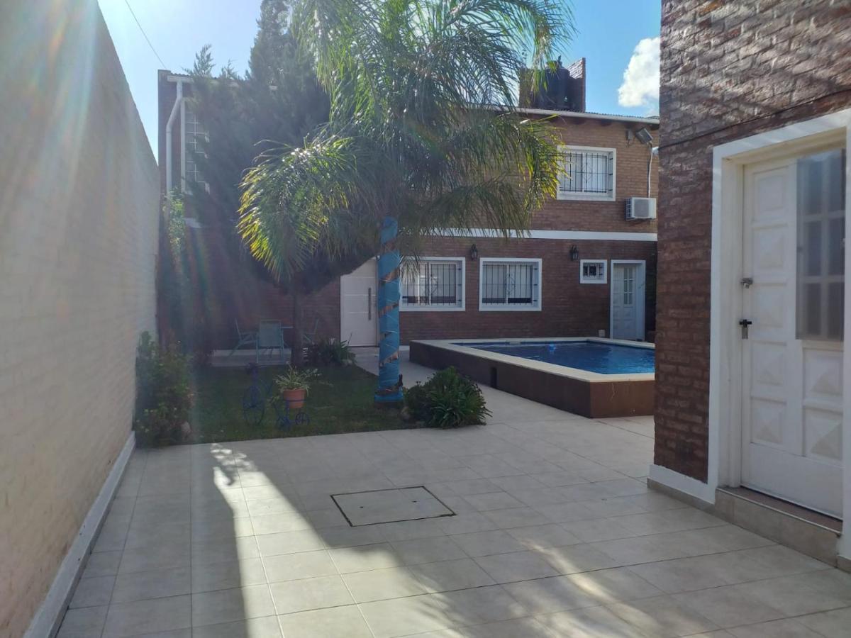 Casa Con Pileta En Roldan - Housity