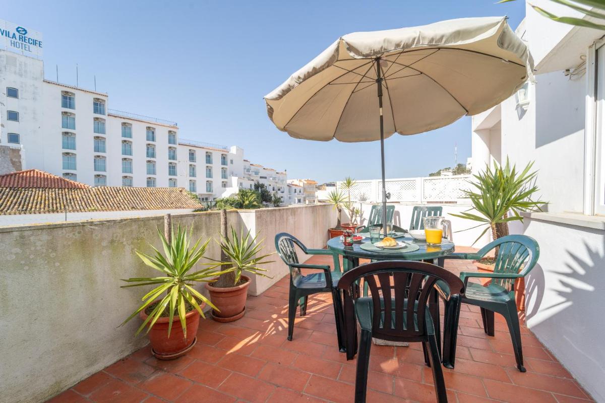 Lena`s Beach House by HelloVacations - Housity