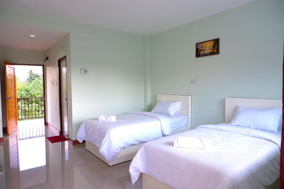 โรงแรมคอมม่อนเวลธ์ Commonwealth Hotel&Resort - Housity