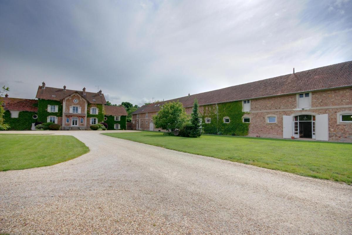 Ferme d'Orsonville - Housity