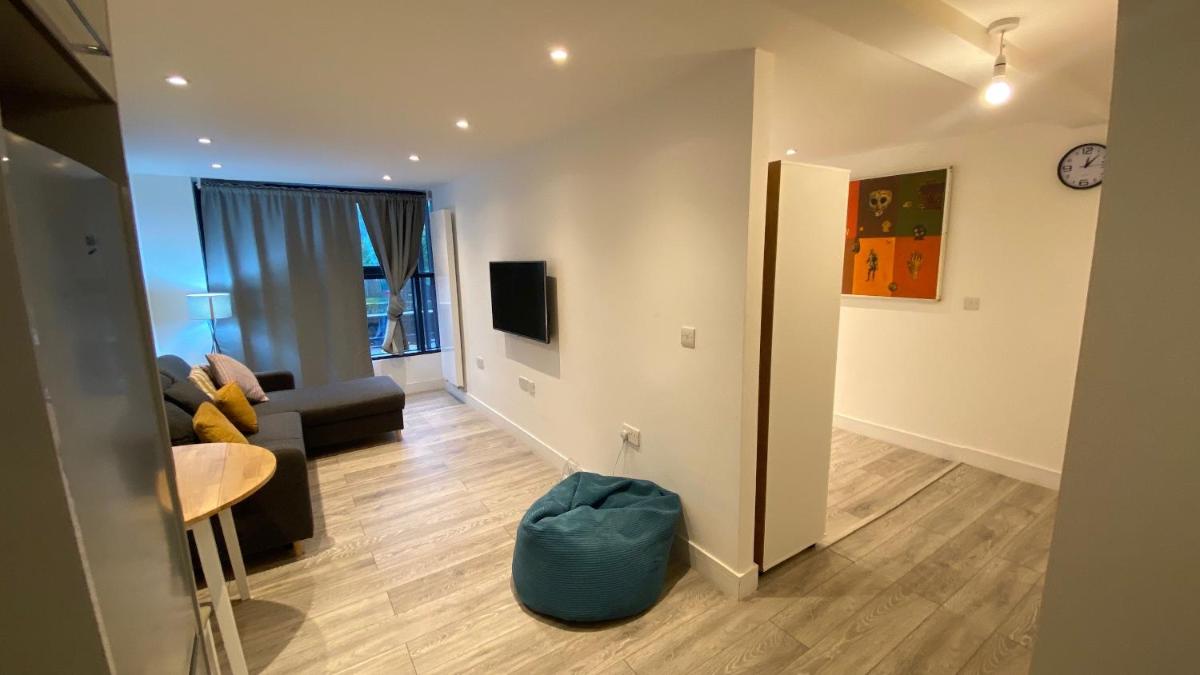 2 Shoreditch Arts Studio BrickLane - Housity