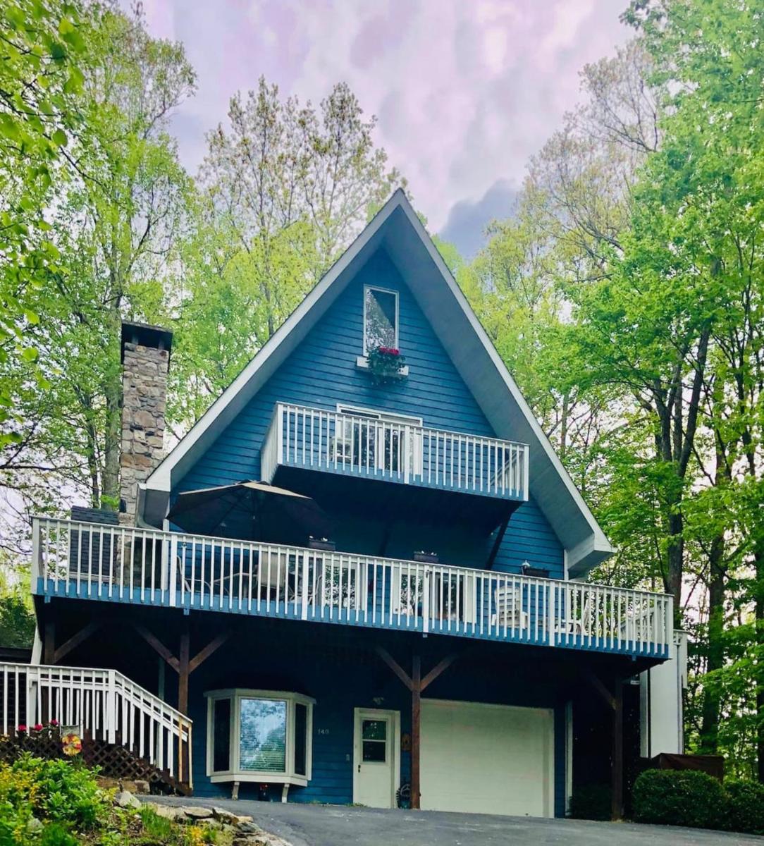 Blue Mountain Oasis, Stunning views. Mountain Gem! - Housity