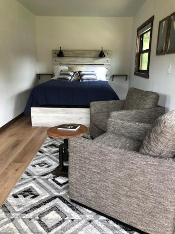Cabin 3 at Horse Creek Resort - Housity