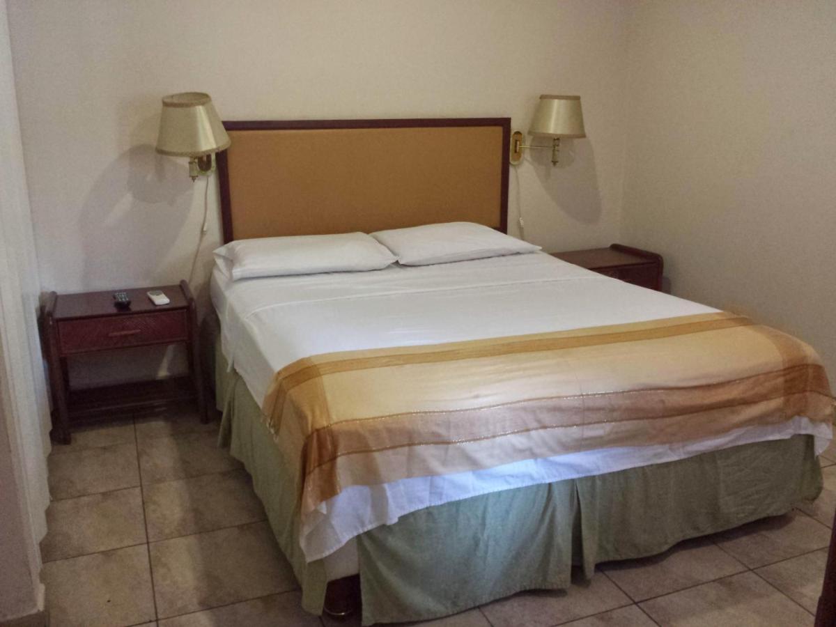 Albatros Apartments - Housity