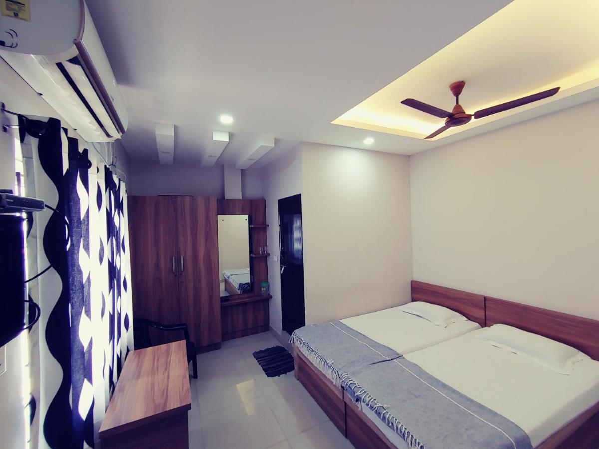 The Grand Inn - Housity