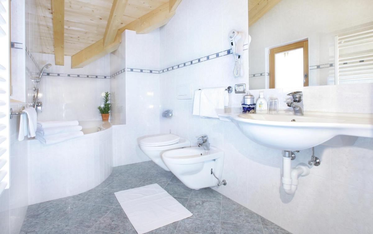 Residence Carin - Housity
