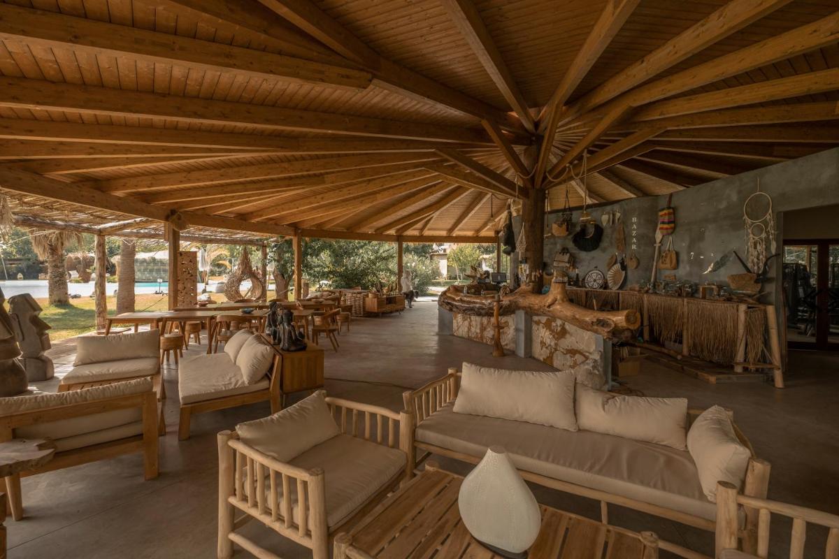 Riva del Sol Beach Resort - Housity