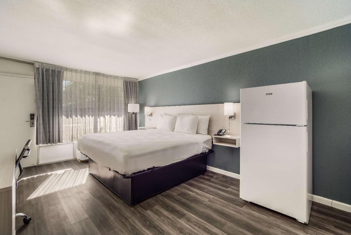 MainStay Suites Florence - Darlington - Housity