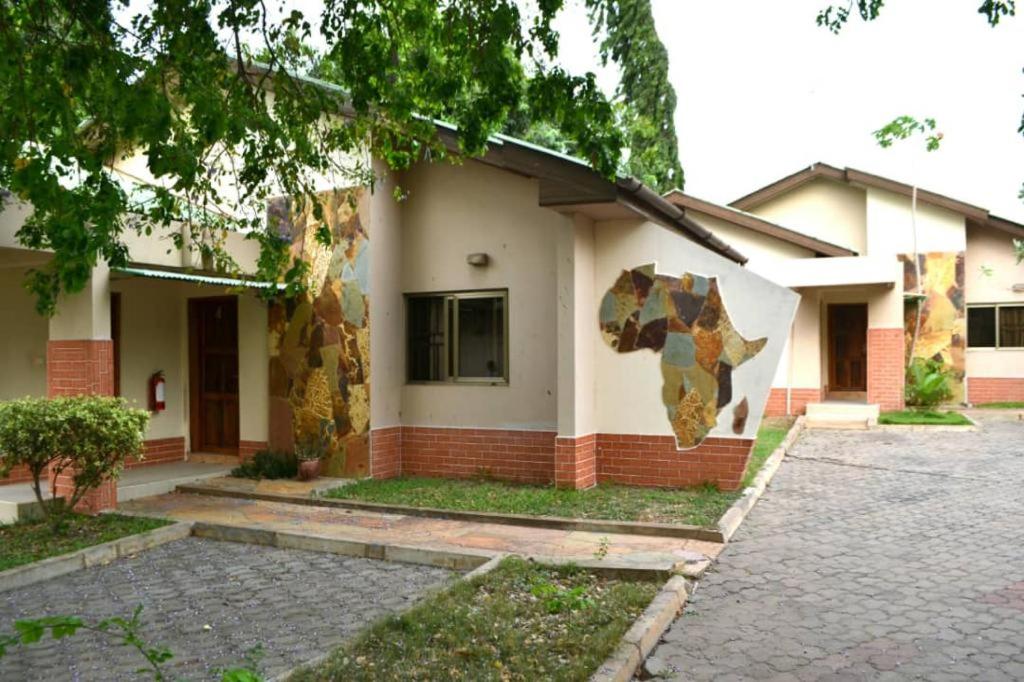 Neradom Hotel - Housity