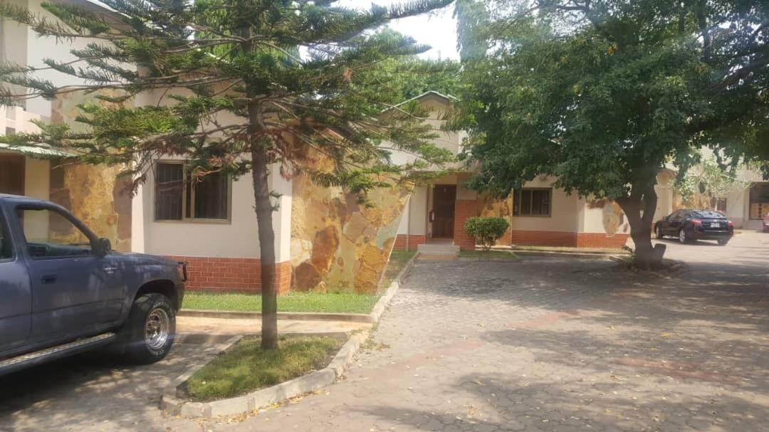 Neradom Hotel - Housity