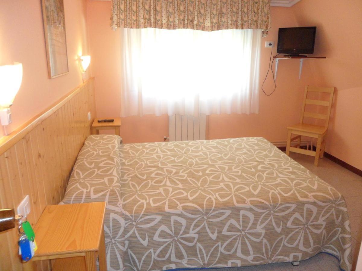 Hostal Alce - Housity