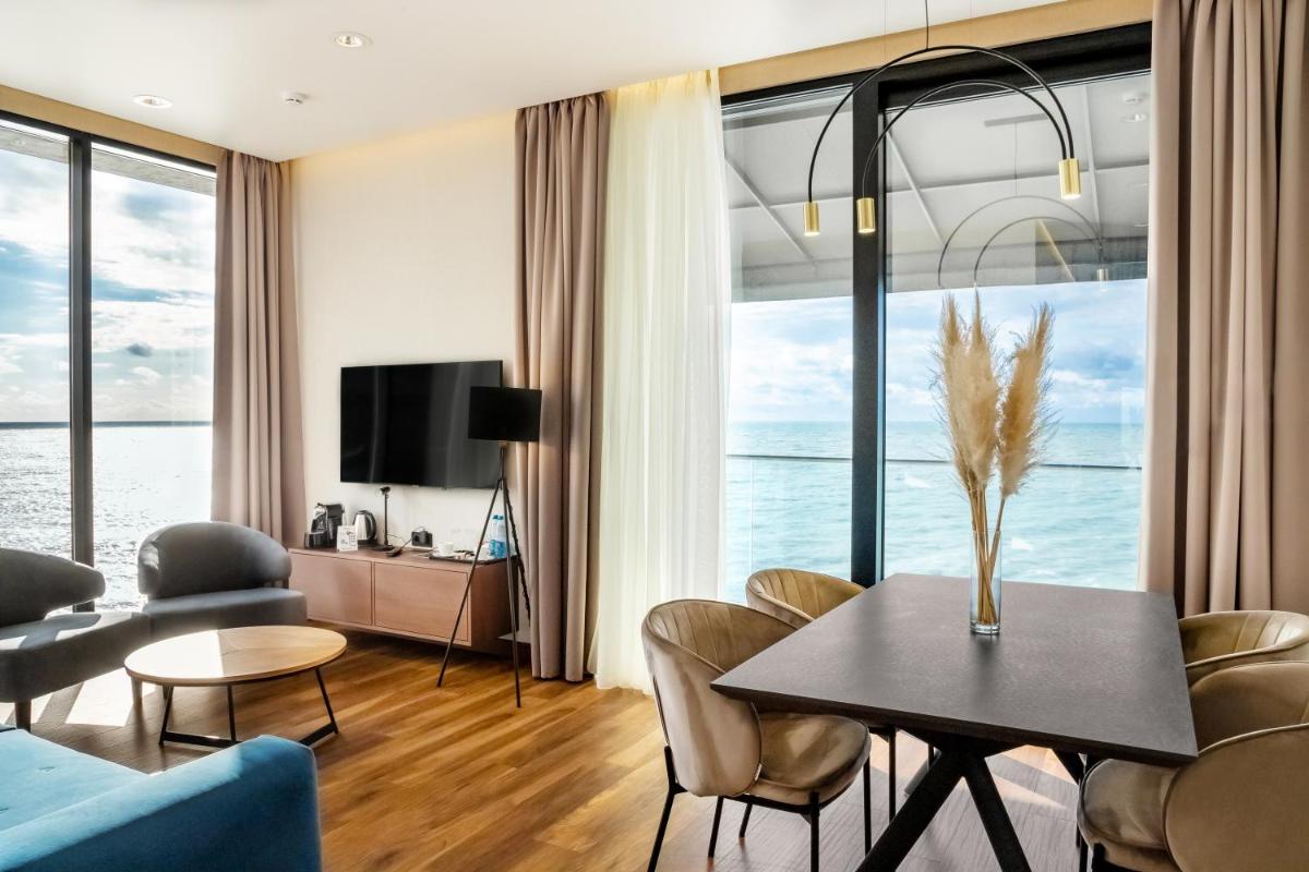 Suitetrails - Hotel Polet Chayki