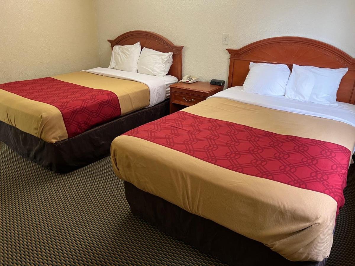 Express Inn & suites - Housity