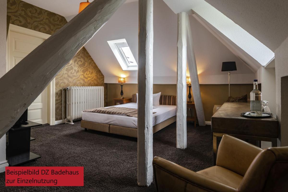 Hotel & Restaurant Villa Ulmenhof - Housity