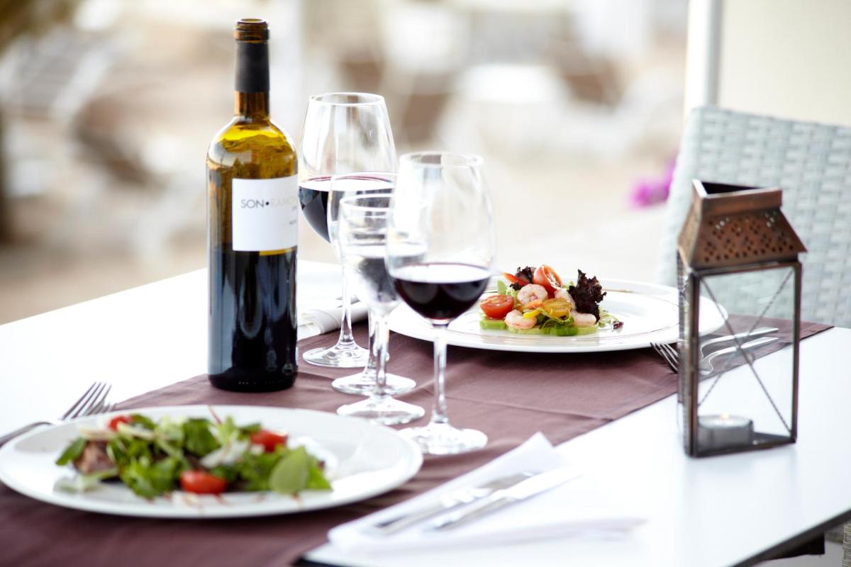 Bebidas en Grupotel Aguait Resort & Spa - Adults Only