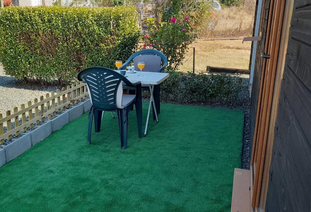 Suitetrails - Weaver Studio Apartment, with outside space, Near Burgas