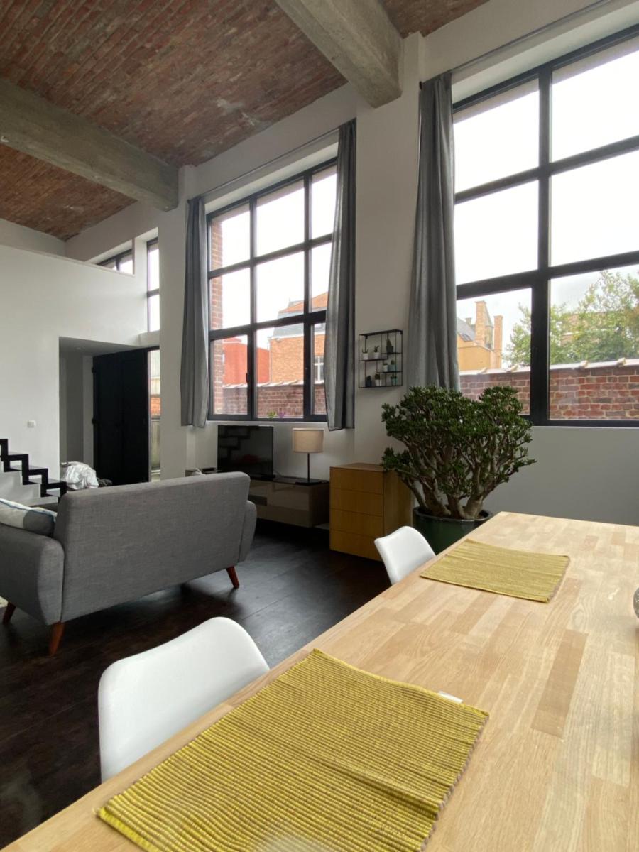 LOFT Ypres old school freeWiFi & Coffee - Housity