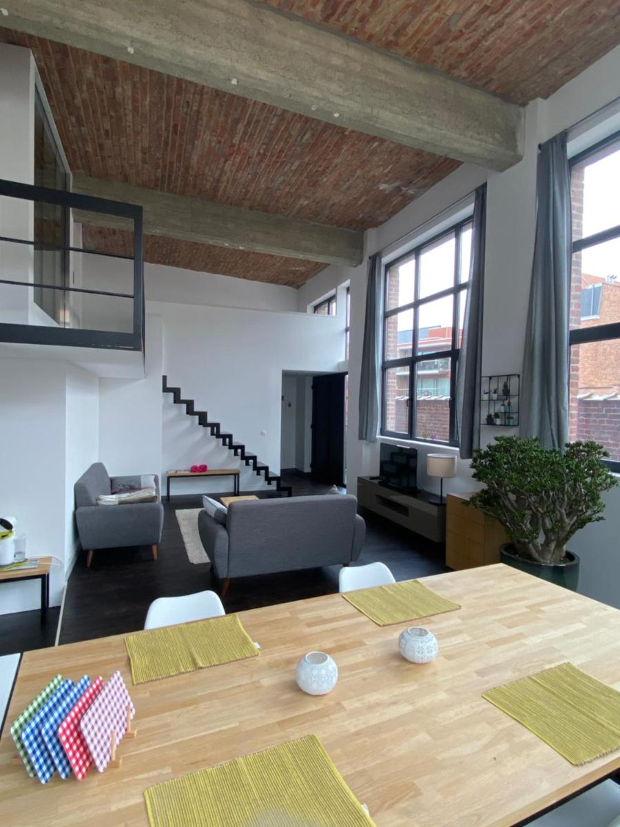 LOFT Ypres old school freeWiFi & Coffee - Housity