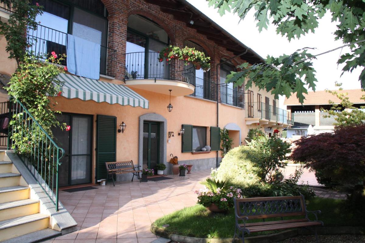 Bed&Breakfast La Siepe - Housity