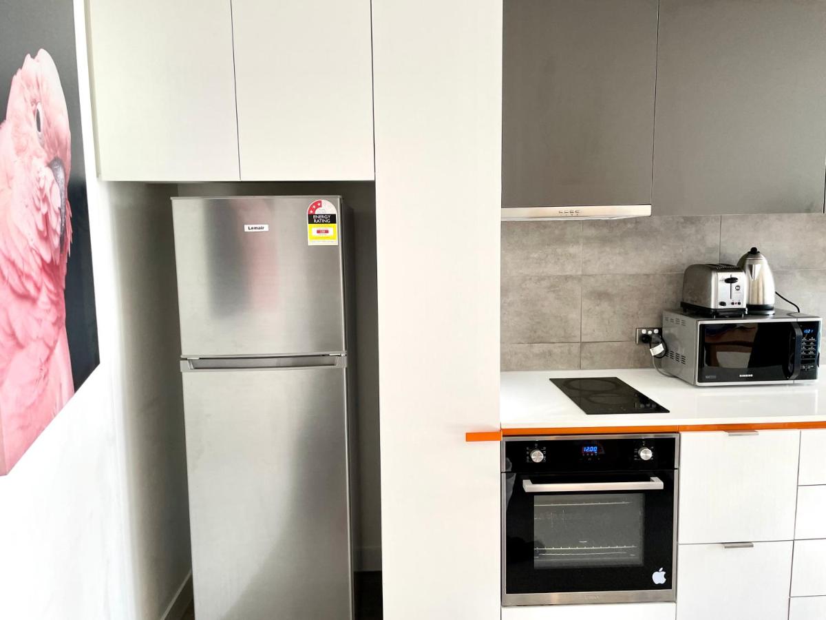 Suitetrails - Readyset Apartments on Bouverie