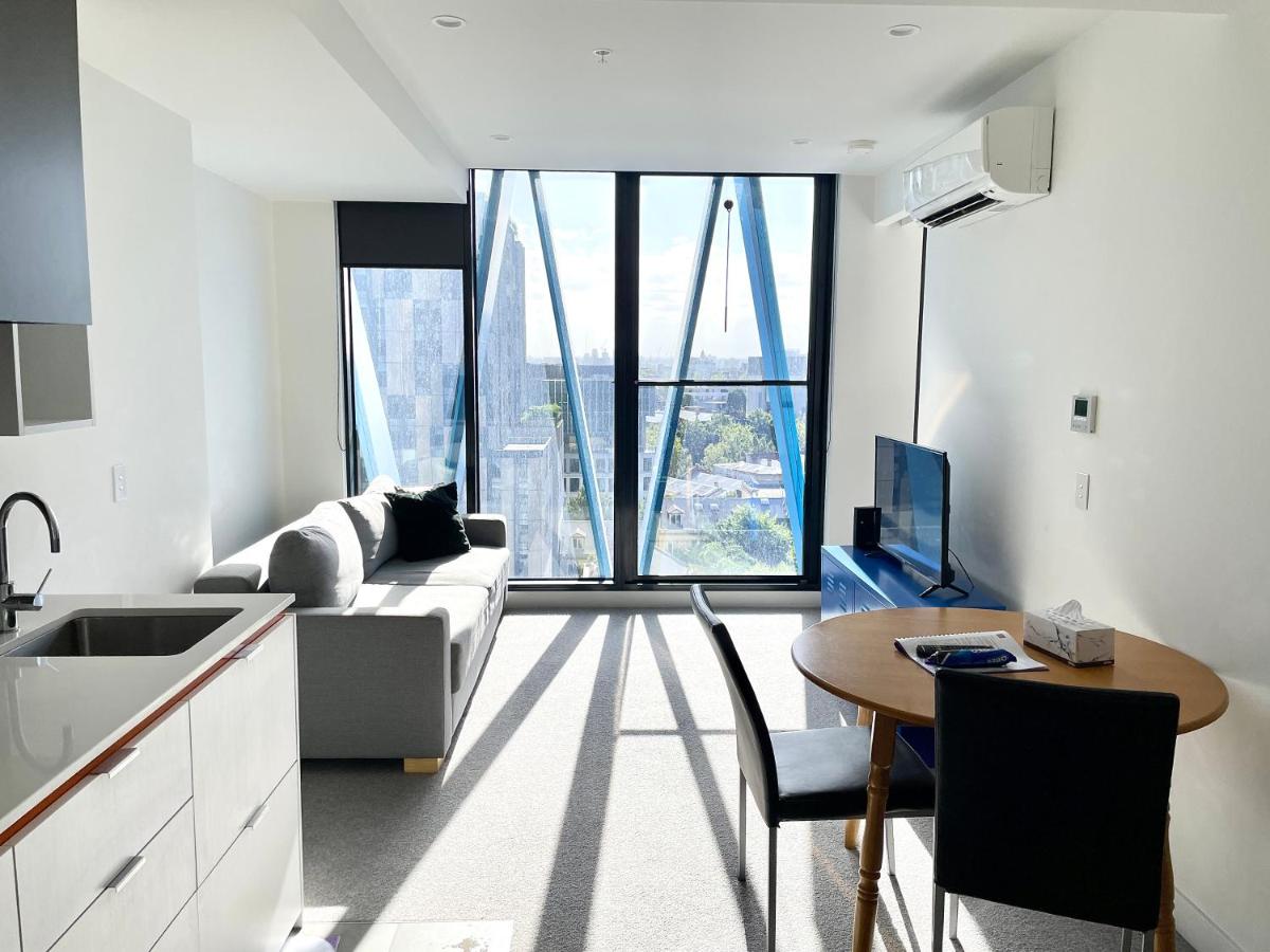 Suitetrails - Readyset Apartments on Bouverie