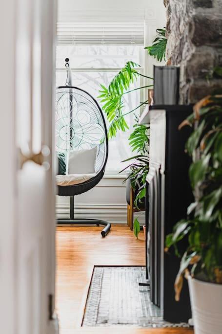 The Jungle House - Private Parking • Short North • Downtown • Nationwide & Convention Center - Housity