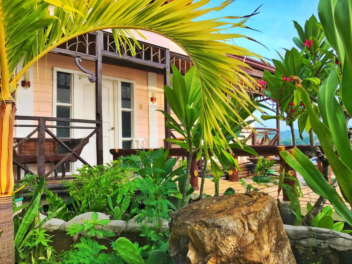 Grace Island Resort by Cocotel - Housity