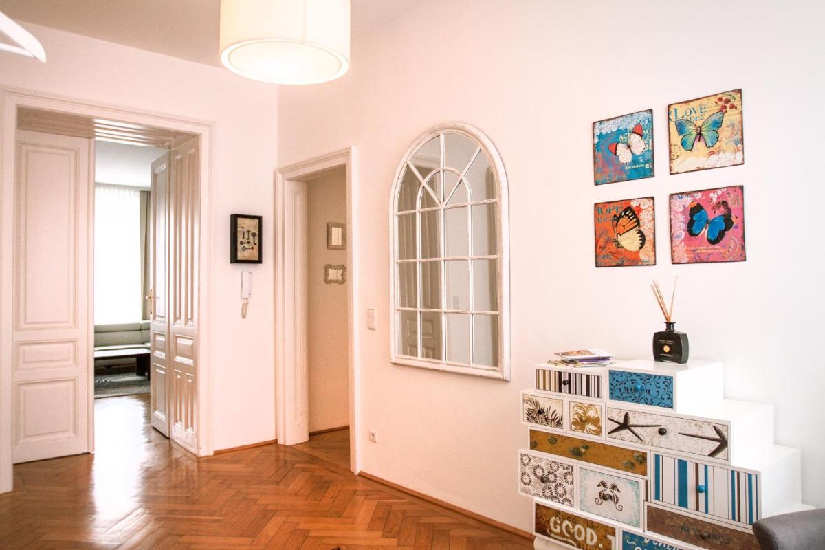 Suitetrails - Riess Apartments Rotenhofgasse | contactless check-in