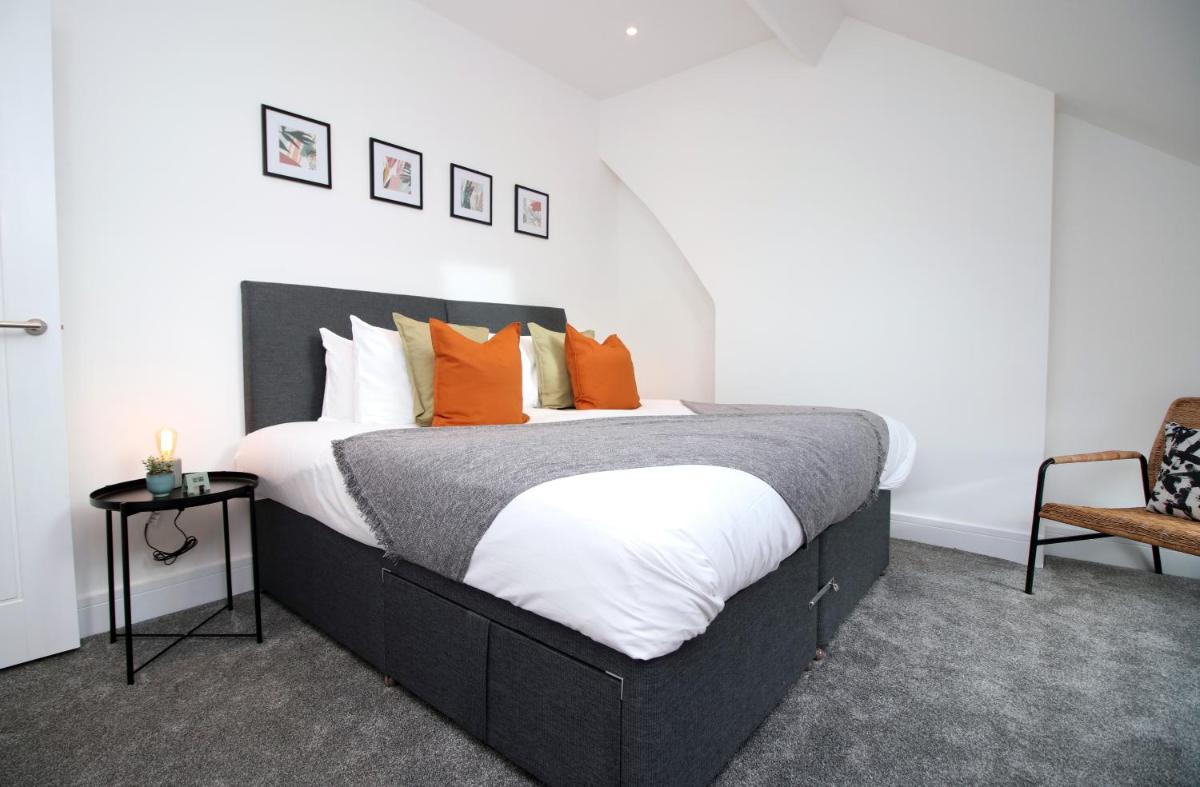 Business & Leisure Stay & Parking - Housity