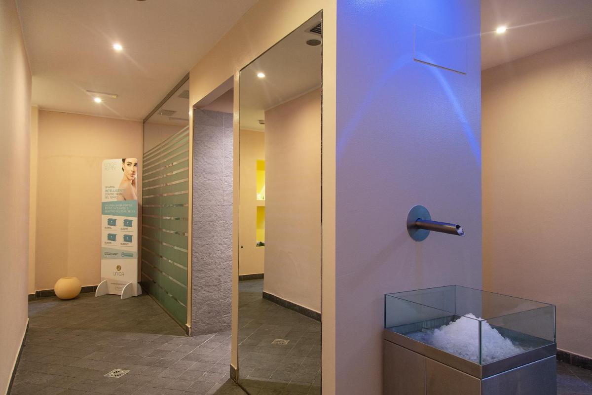 Hotel Villaggio Nevada - Housity