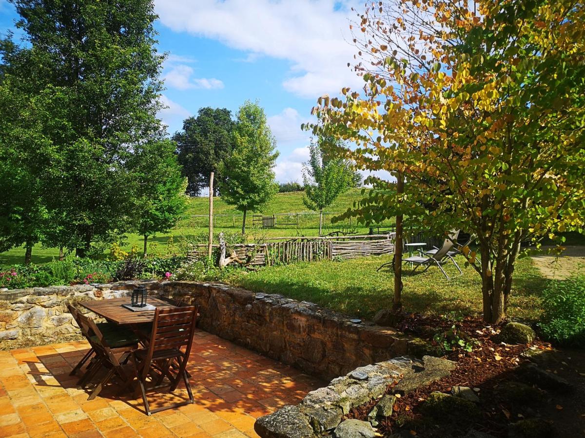 Gemütliches Micro-Haus auf dem Land mit Pool und Privatgarten - Housity