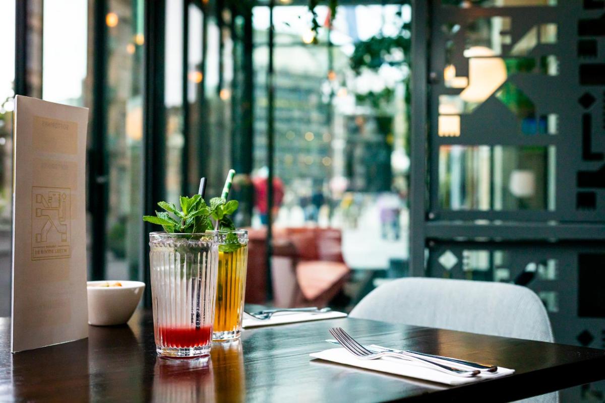 Hotel Amsterdam De Roode Leeuw - Housity