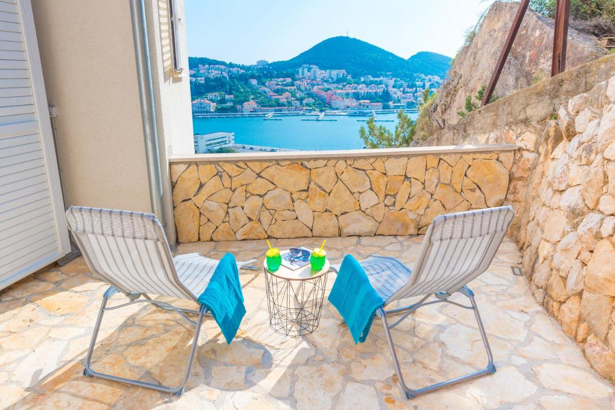 Lucy Lu Sea view Apartment - Housity