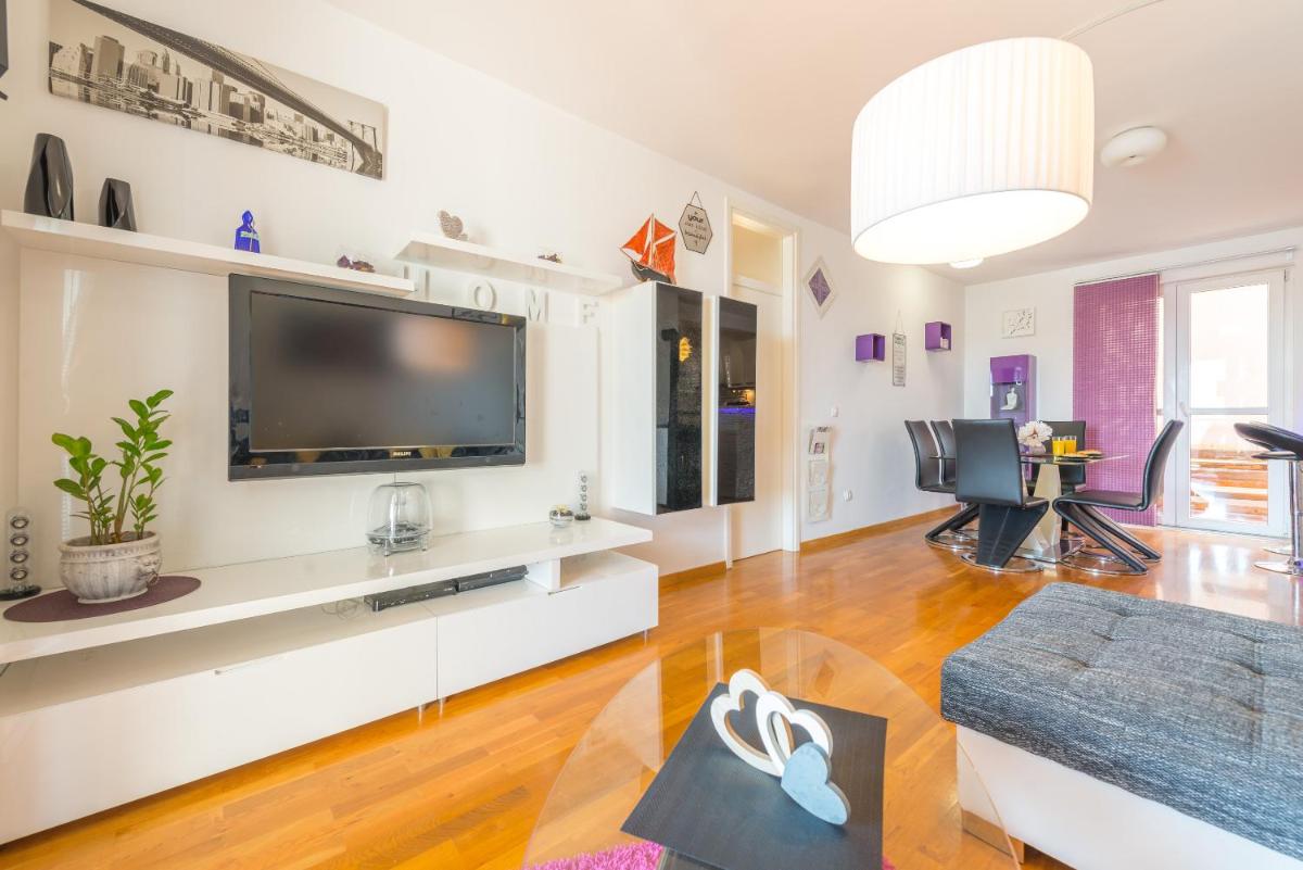 Lucy Lu Sea view Apartment - Housity