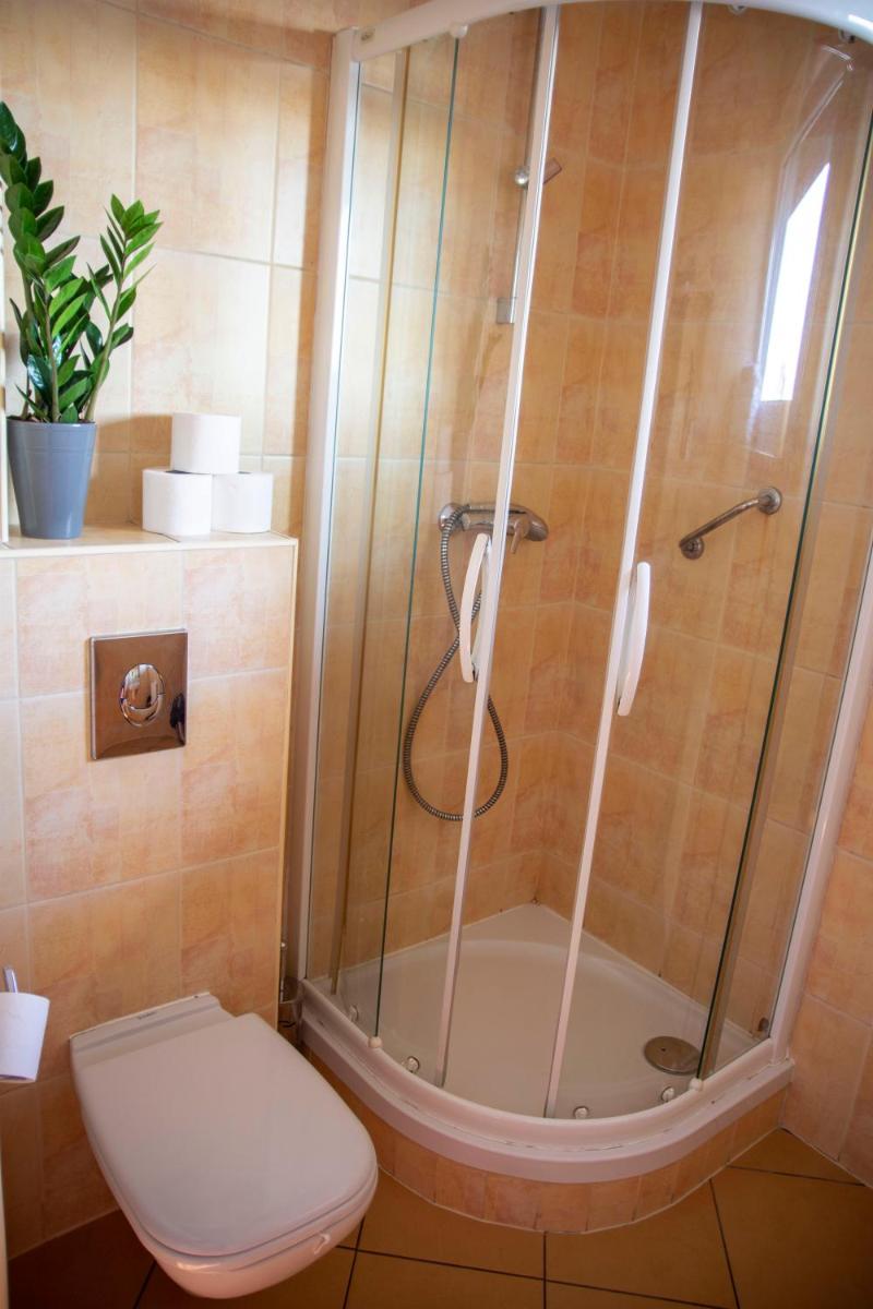 Weranda Rooms - Housity