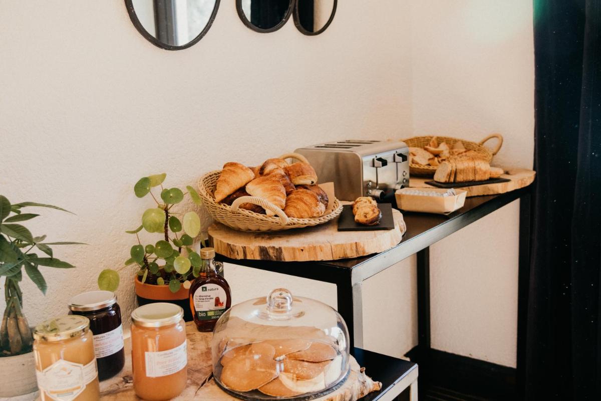 Nourriture dans l'hôtel ou à proximité