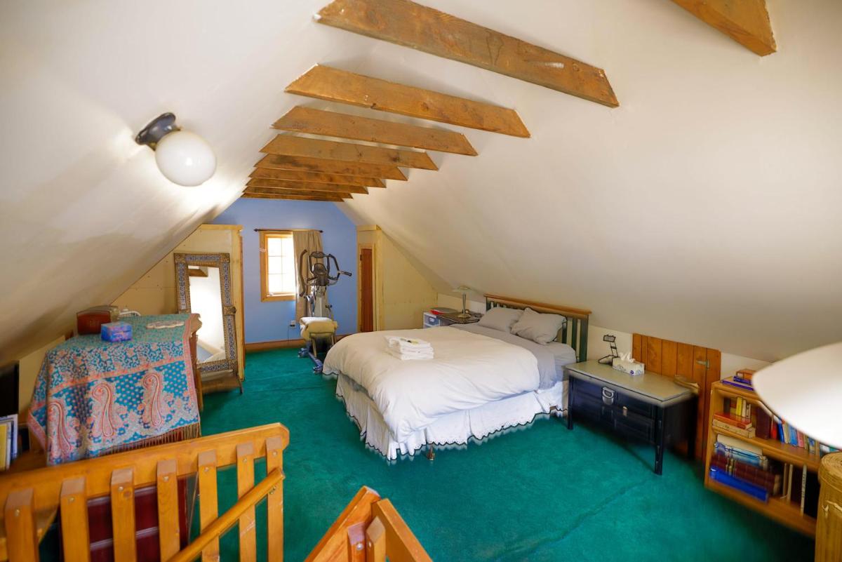Reese Street Retreat - Housity