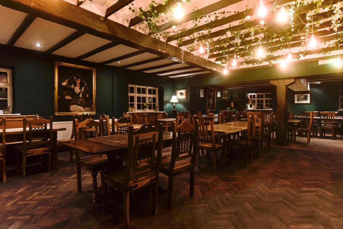 The Bear Inn - Housity