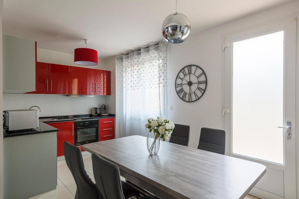 logement 004 a 300m de la gare Mantes la jolie - Housity