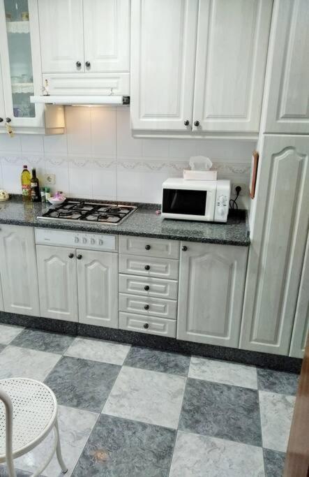 Apartamento soleado y amplio - Housity