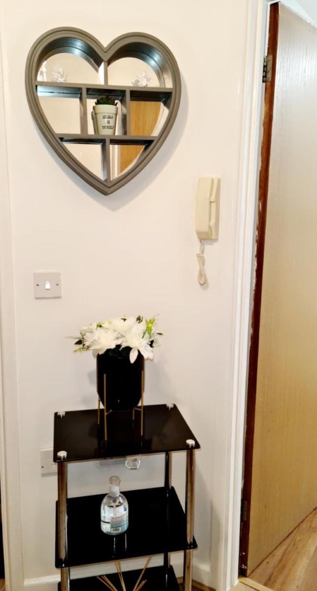 1 Bed Apartment, Peckham Rye - Housity