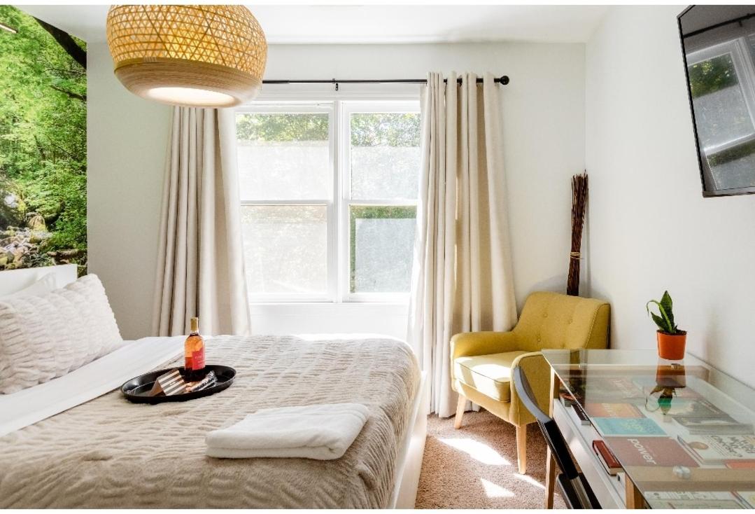 Near Emory Hospital Panda Room Decatur/Atlanta - Housity